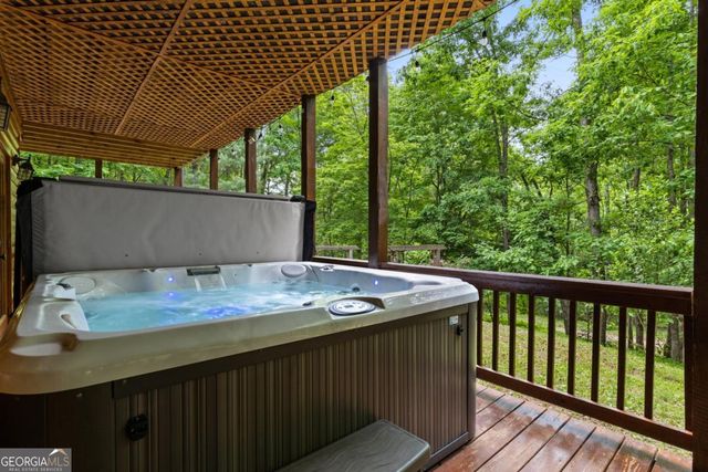 220 Solar Drive, Blue Ridge, GA 30513