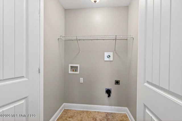 6 Sweetgrass Lane, Ocean Springs, MS 39564