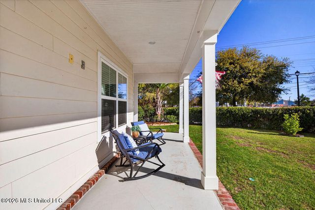 6 Sweetgrass Lane, Ocean Springs, MS 39564