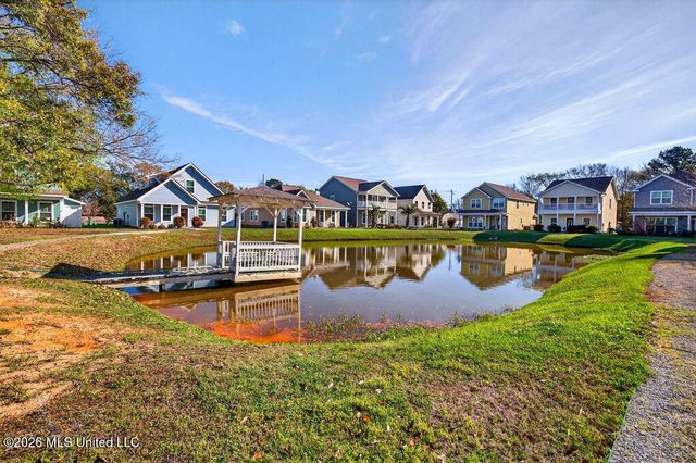 6 Sweetgrass Lane, Ocean Springs, MS 39564