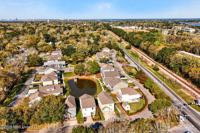 6 Sweetgrass Lane, Ocean Springs, MS 39564