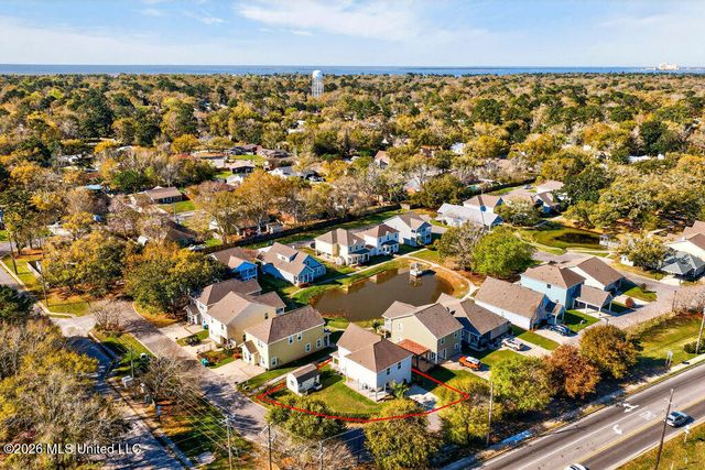 6 Sweetgrass Lane, Ocean Springs, MS 39564