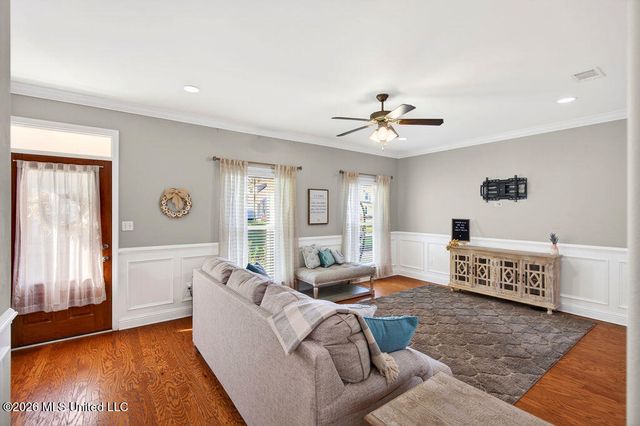 6 Sweetgrass Lane, Ocean Springs, MS 39564