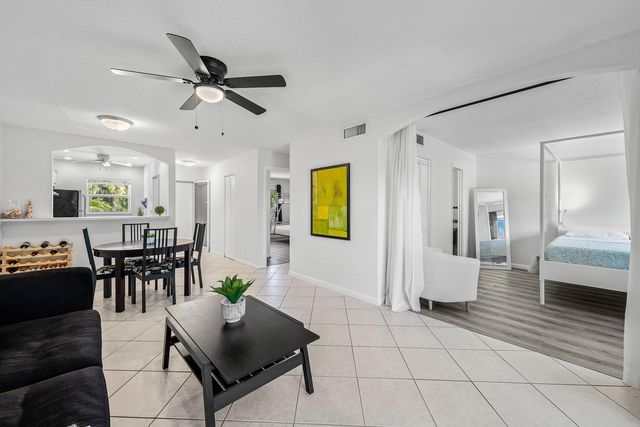 207 Tropic Isle Drive 208, Delray Beach, FL 33483