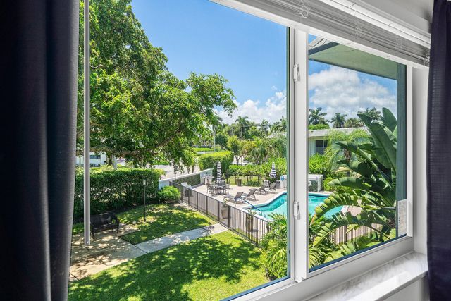 207 Tropic Isle Drive 208, Delray Beach, FL 33483