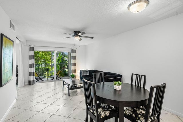 207 Tropic Isle Drive 208, Delray Beach, FL 33483