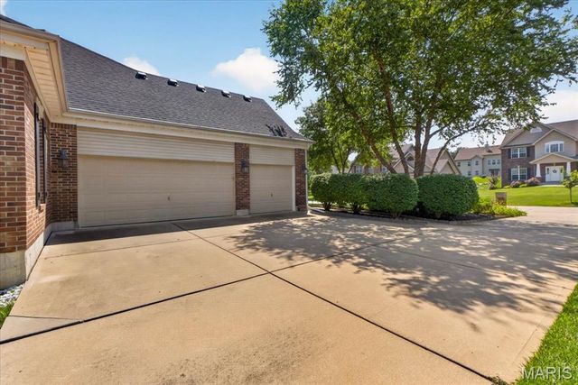 412 Marine Terrace, Lake St Louis, MO 63367