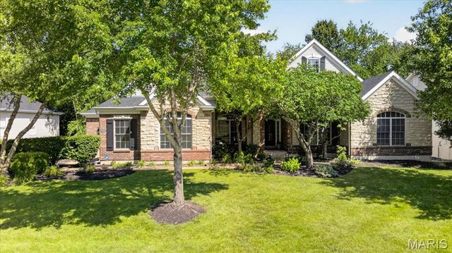 412 Marine Terrace, Lake St Louis, MO 63367