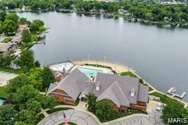 412 Marine Terrace, Lake St Louis, MO 63367