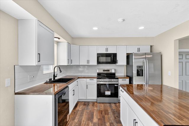 1036 E Morningside Street, Springfield, MO 65807