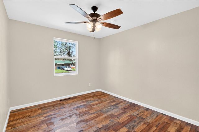 1036 E Morningside Street, Springfield, MO 65807