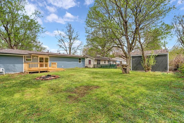 1036 E Morningside Street, Springfield, MO 65807