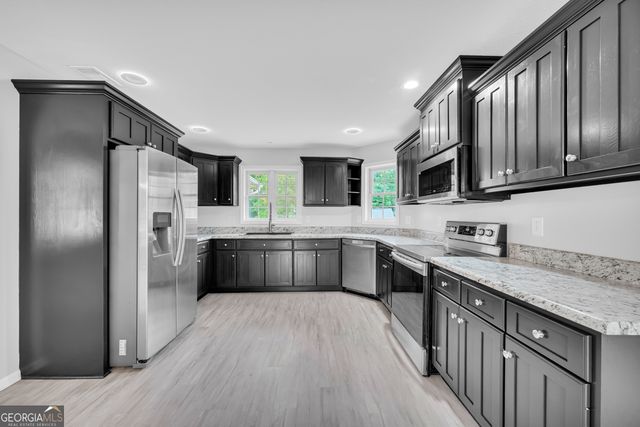 331 Highland Ridge Drive, Hartwell, GA 30643