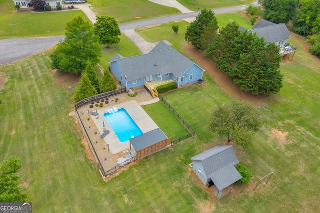331 Highland Ridge Drive, Hartwell, GA 30643
