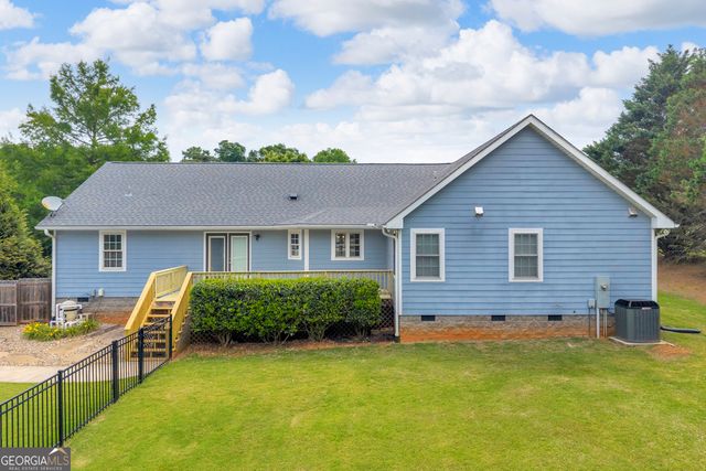 331 Highland Ridge Drive, Hartwell, GA 30643