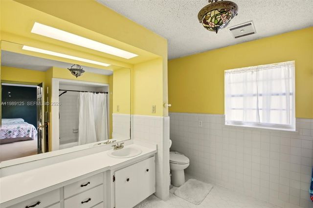 3903 Edison Avenue, Bowling Green, FL 33834