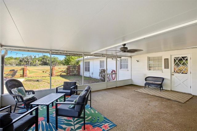 3903 Edison Avenue, Bowling Green, FL 33834