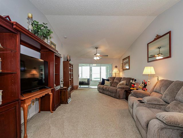 870 Lake Orchid Circle 204, Vero Beach, FL 32962