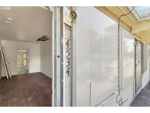 4526 N MARYLAND Ave, Portland, OR 97217