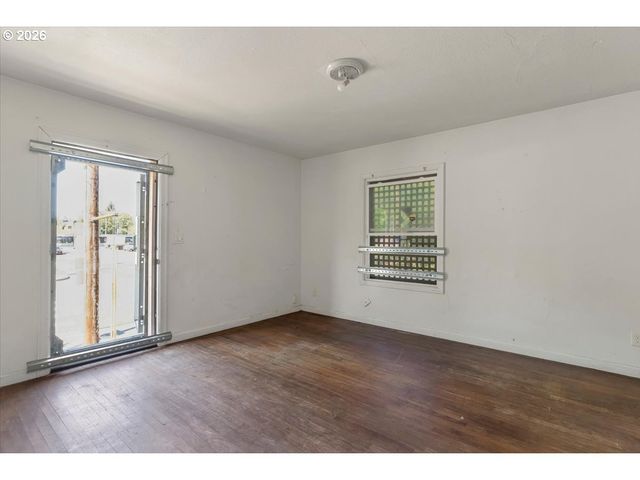 4526 N MARYLAND Ave, Portland, OR 97217