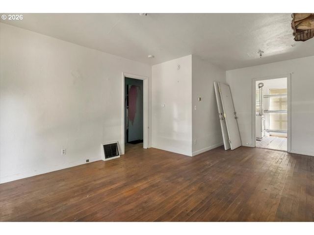 4526 N MARYLAND Ave, Portland, OR 97217