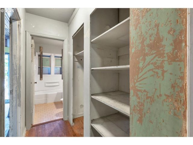 4526 N MARYLAND Ave, Portland, OR 97217