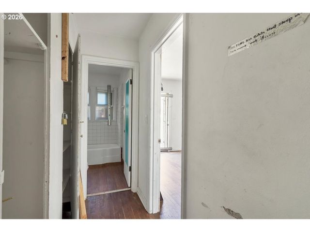 4526 N MARYLAND Ave, Portland, OR 97217