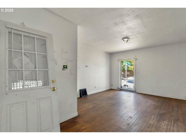 4526 N MARYLAND Ave, Portland, OR 97217