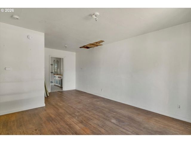 4526 N MARYLAND Ave, Portland, OR 97217
