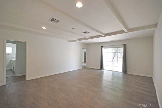 10622 Zelzah, Granada Hills, CA 91344