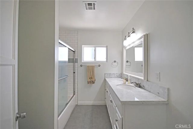 10622 Zelzah, Granada Hills, CA 91344