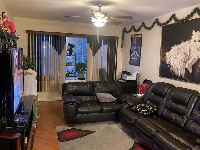 2915 W Granville Avenue 1E, Chicago, IL 60659