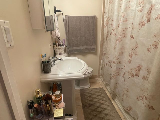 2915 W Granville Avenue 1E, Chicago, IL 60659