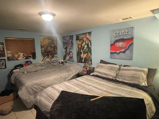 2915 W Granville Avenue 1E, Chicago, IL 60659