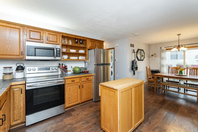 2809 Northern Valley Drive NE, Rochester, MN 55906