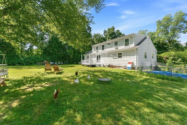 109 Providence St, Uxbridge, MA 01569