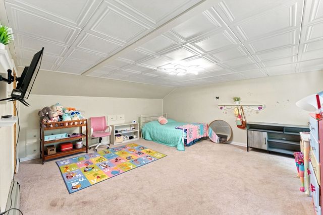 109 Providence St, Uxbridge, MA 01569