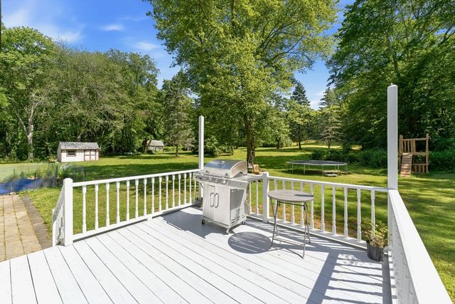 109 Providence St, Uxbridge, MA 01569