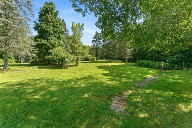 109 Providence St, Uxbridge, MA 01569