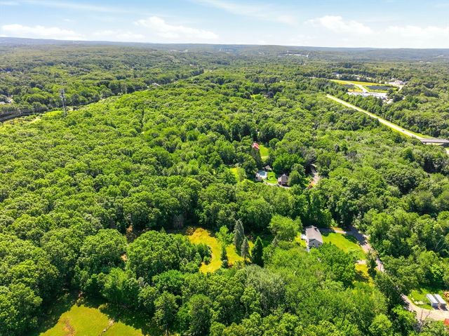 109 Providence St, Uxbridge, MA 01569