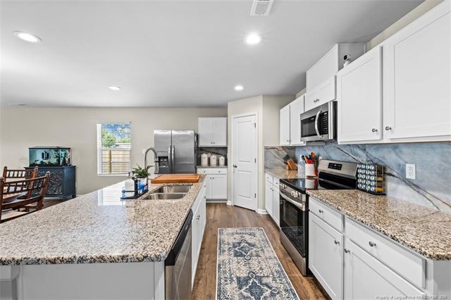 192 Walters Run Drive, Raeford, NC 28376
