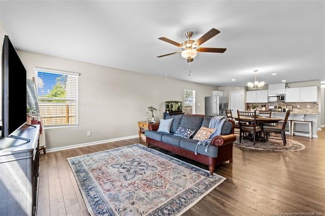 192 Walters Run Drive, Raeford, NC 28376