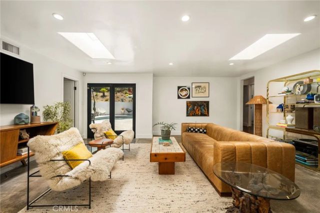 10551 Crawford Canyon Road, North Tustin, CA 92705