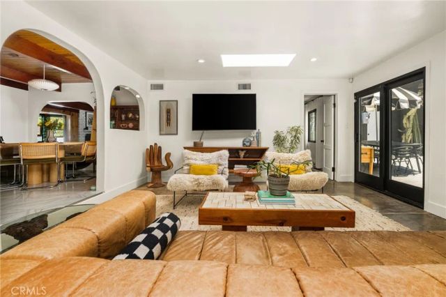 10551 Crawford Canyon Road, North Tustin, CA 92705
