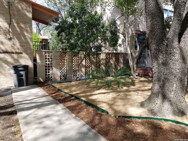 133 Parland Pl Apt 4, San Antonio, TX 78209