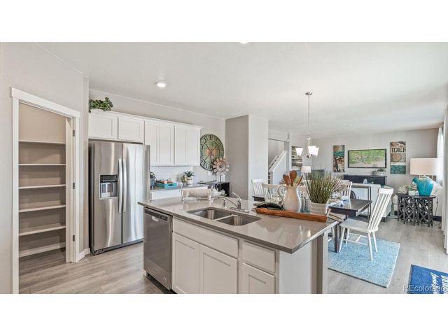 1412 Sunrise Hill Dr, Berthoud, CO 80513