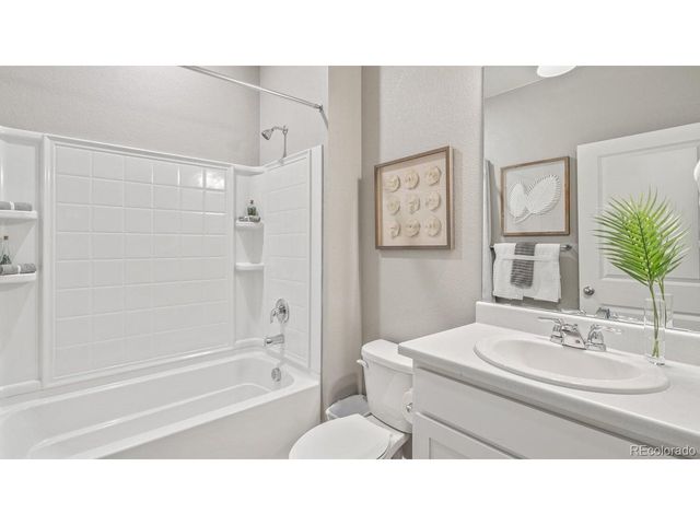 1412 Sunrise Hill Dr, Berthoud, CO 80513