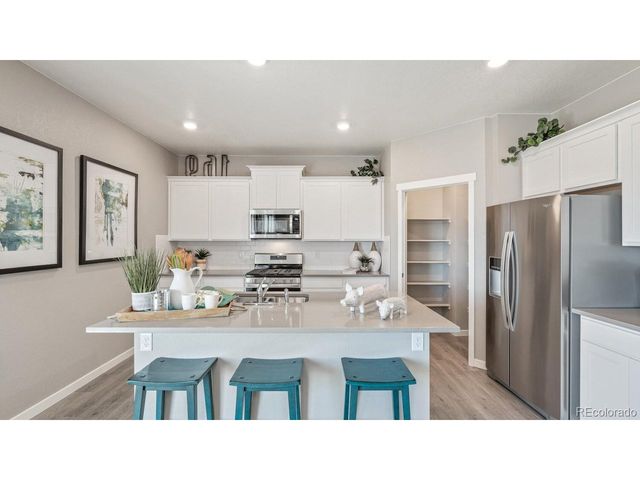 1412 Sunrise Hill Dr, Berthoud, CO 80513