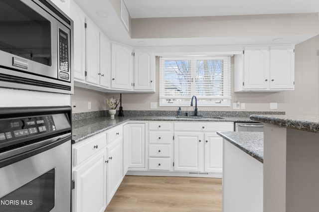 5310 Turnberry Lane, Sylvania, OH 43560