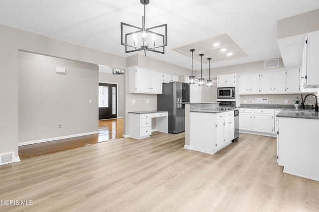 5310 Turnberry Lane, Sylvania, OH 43560